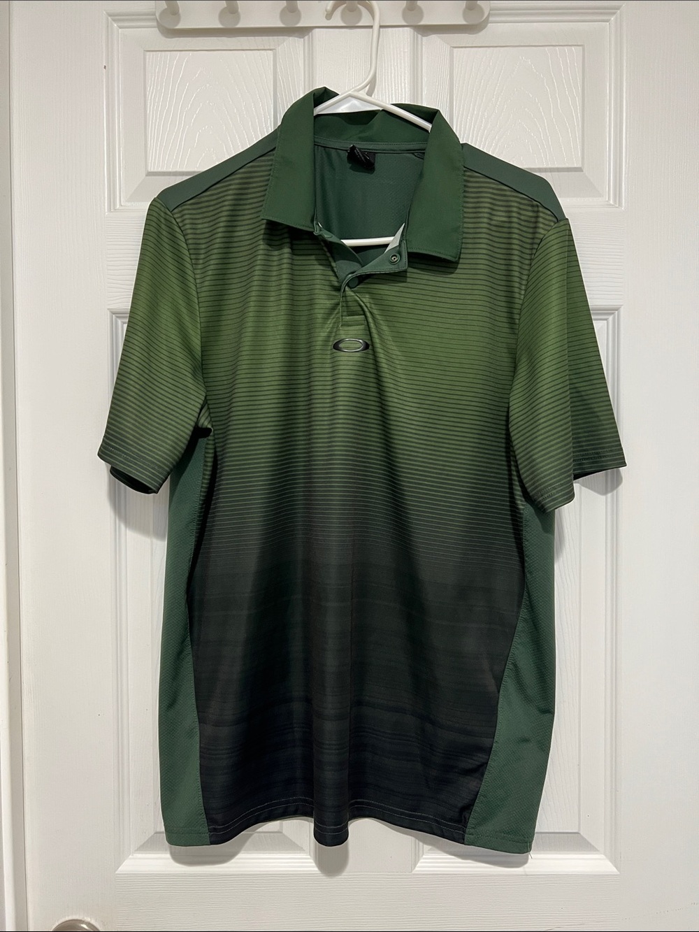 Oakley Men's Green-to-Black Gradient Golf Polo